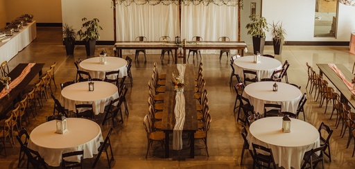 [002] Decor, Backdrop